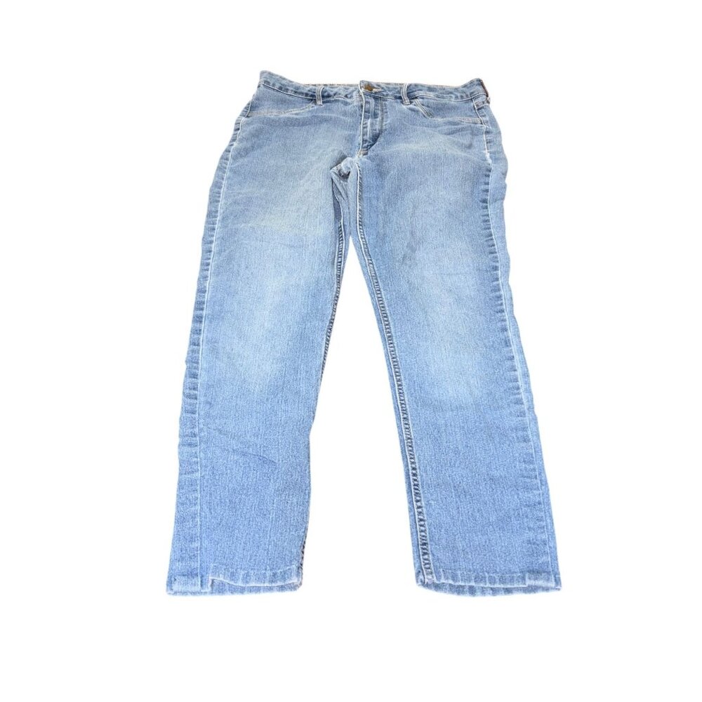 & Denim Size 32 Skinny Ankle High Waist Jeans Distressed area on Back Waist